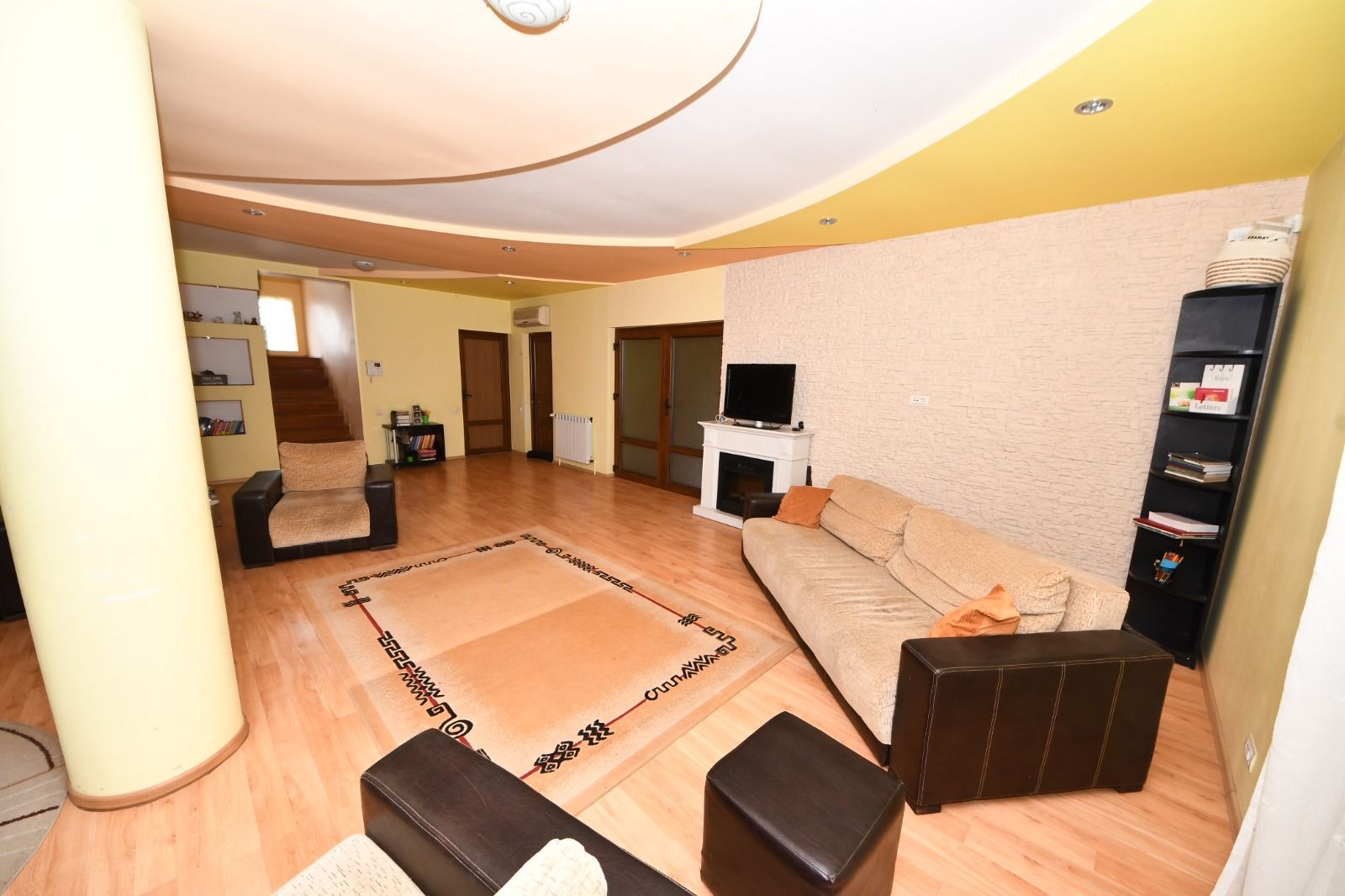 Vila spatioasa, constructie solida, zona micro 17 – Galati - Poză 56