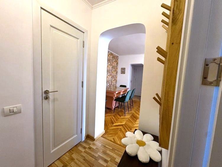🏡 ]nchiriez Apartament cu 3 camere, 68 mp, parcare inclusă, Titan - Poză 12