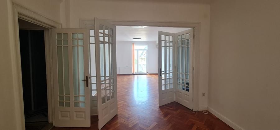 Inchiriere apartament de 4 camere - Poză 16