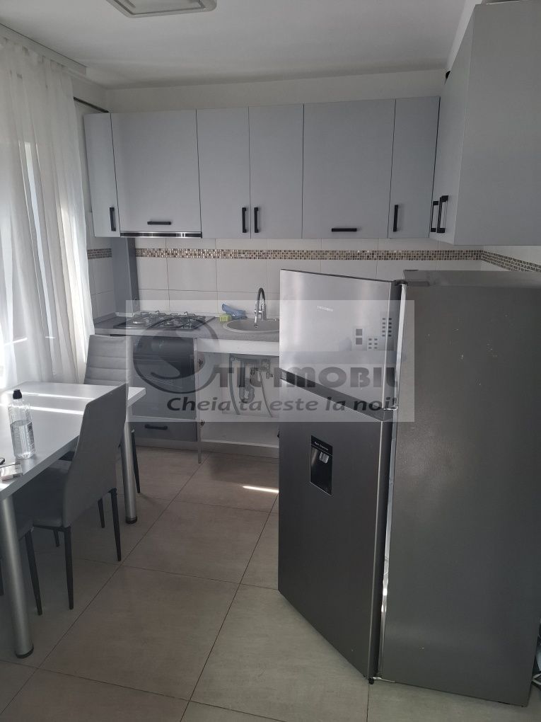 Casa/Vila de închiriat- 750 euro - Poză 4