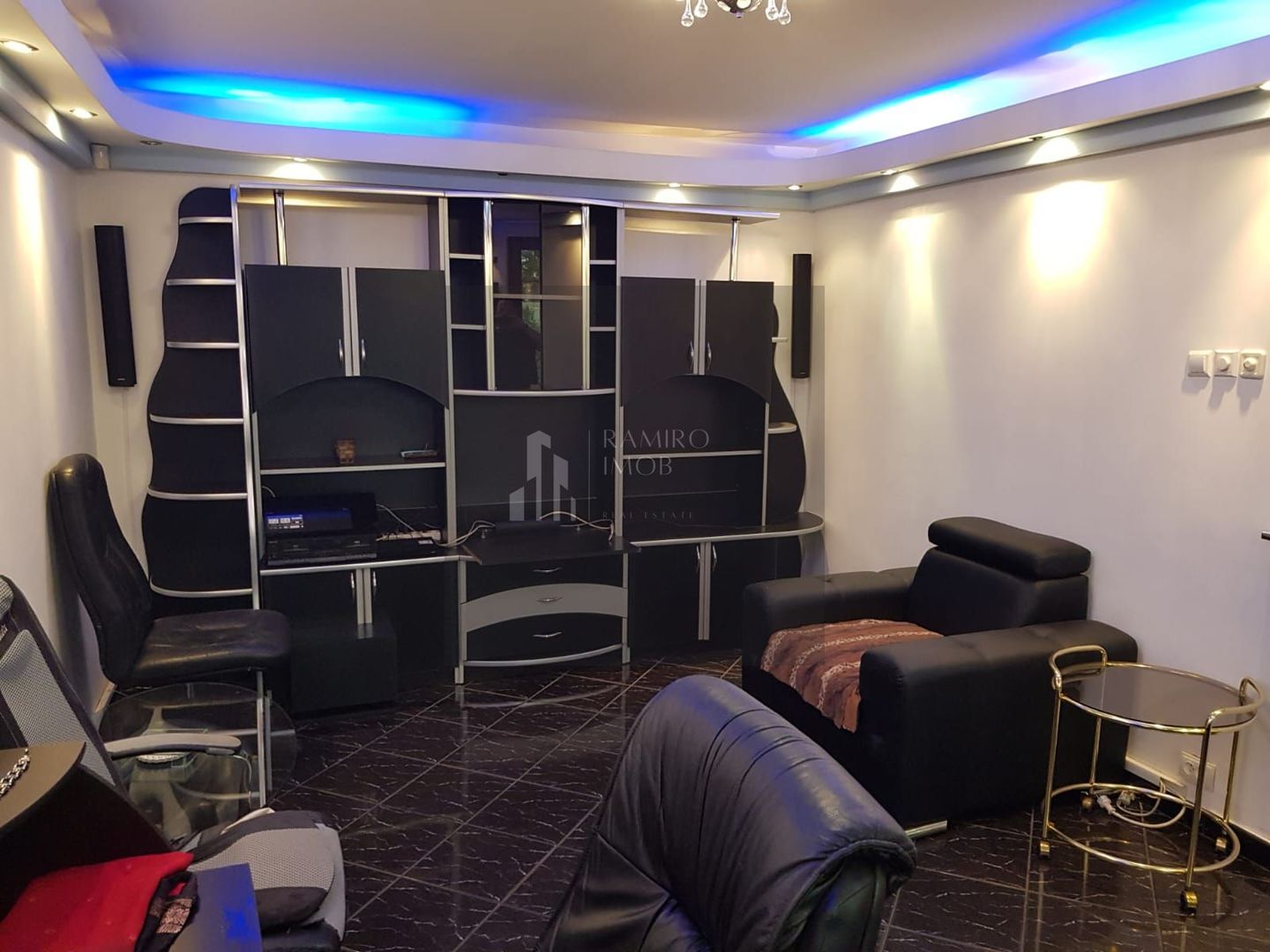 Apartament 3 camere decomandat Drumul Taberei - Poză 11