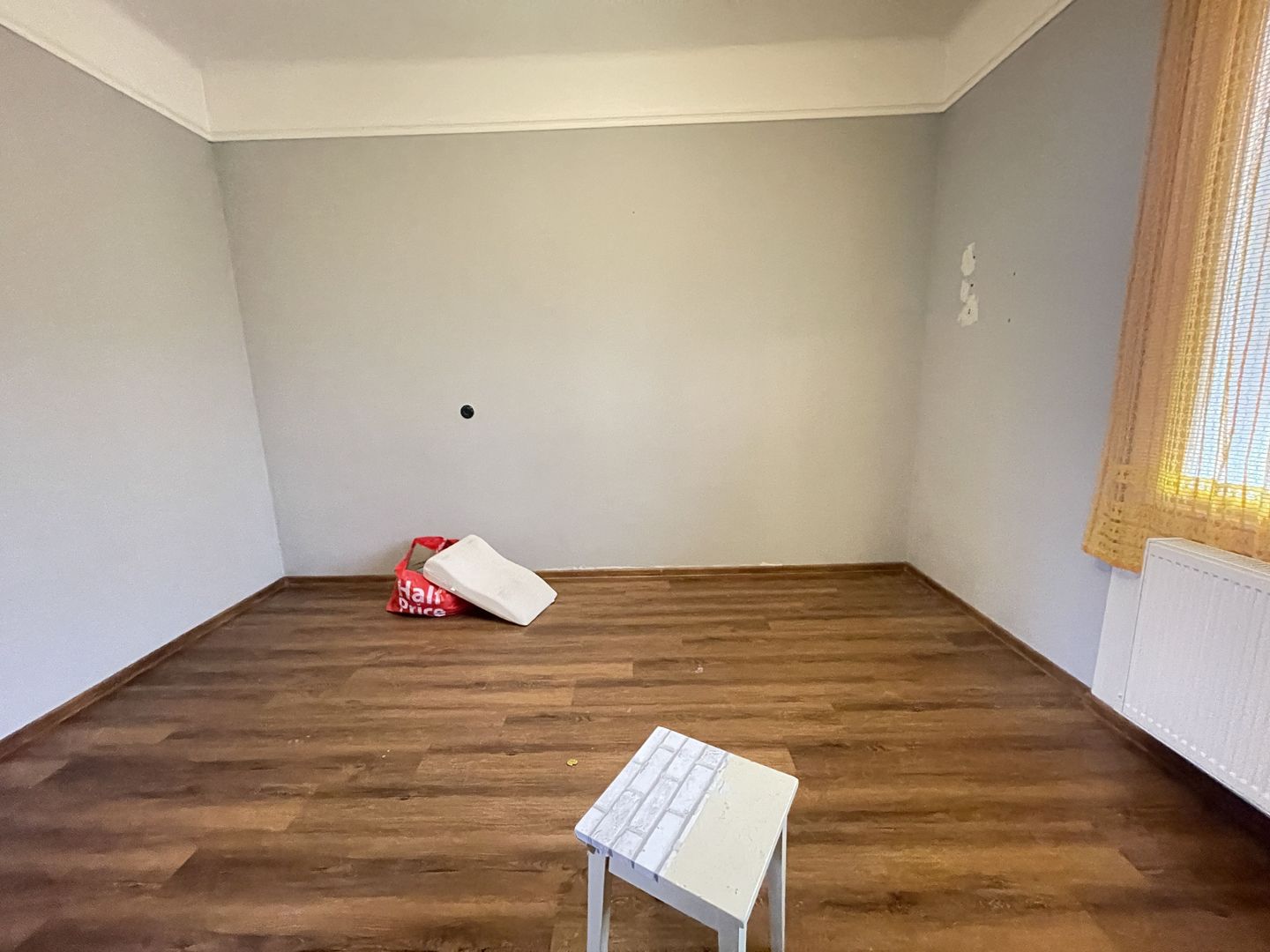 Casa de vanzare cu teren 572 mp si front generos 21 ml - Poză 15