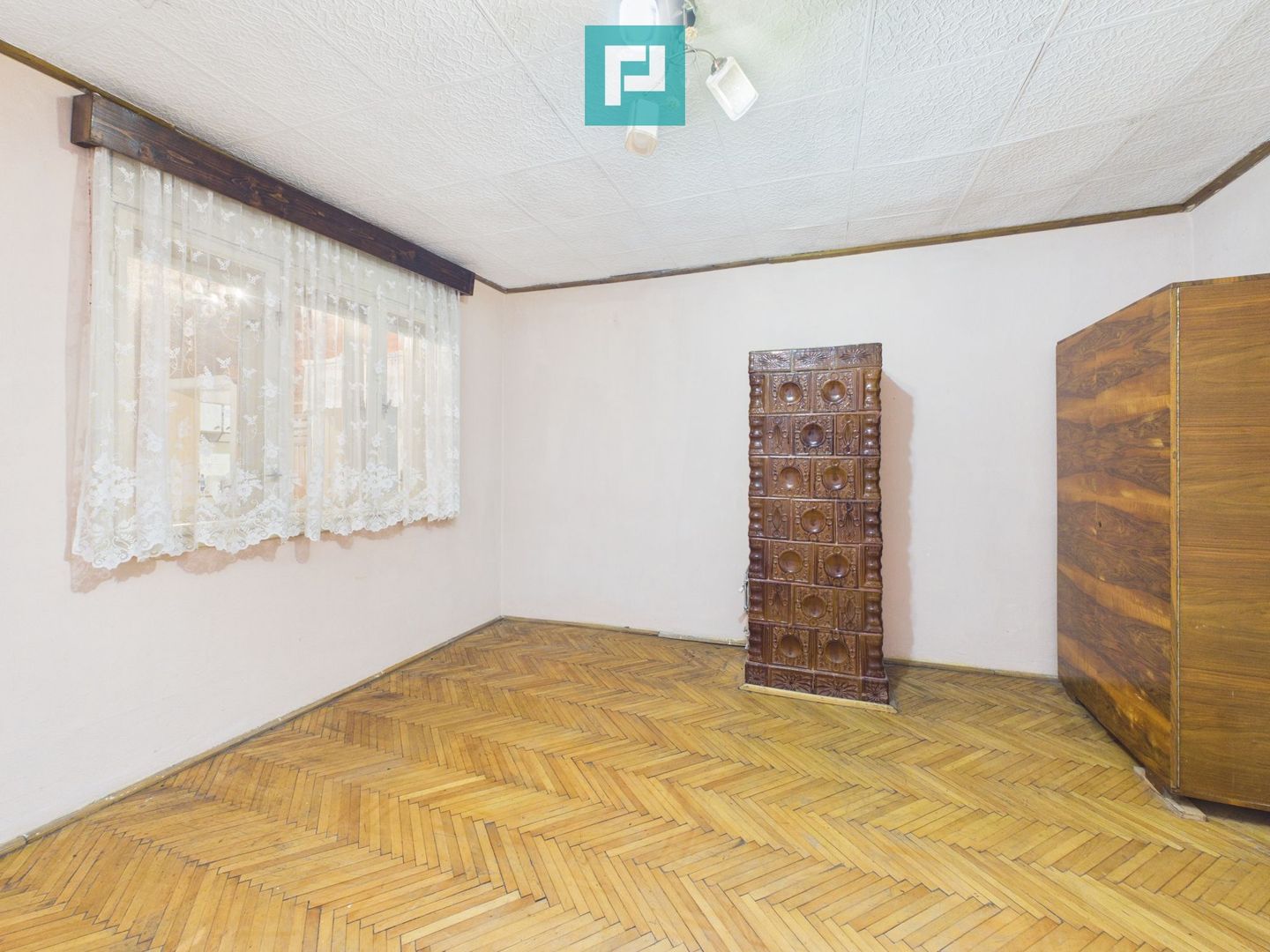 Casă cu 5 camere, în orașul Sebiș, Arad - Poză 13