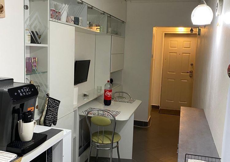 Inchiriez apartament 2 camere decomandat - Poză 7