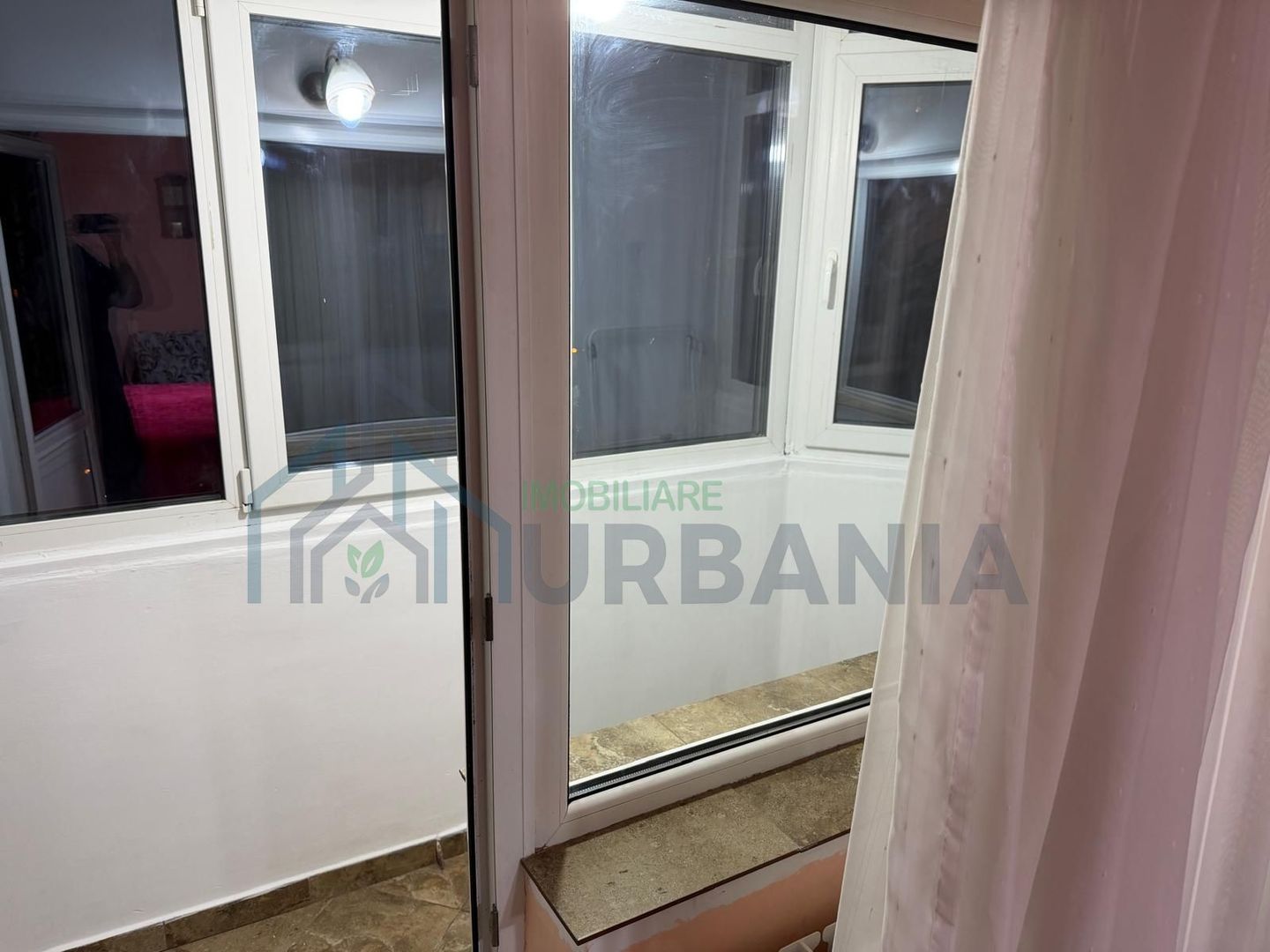 Camera da inchiriat! - Poză 4