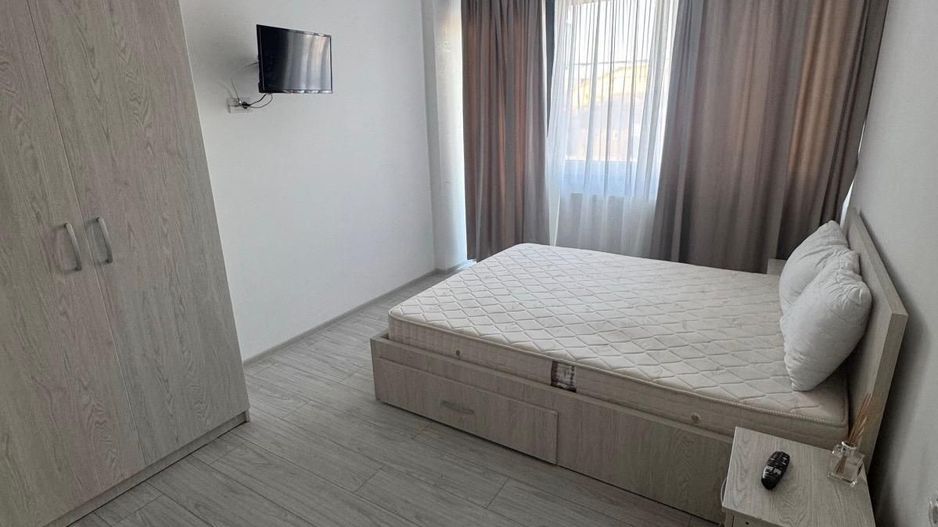 GARSONIERA REPUBLICA, BLOC NOU, BUCATARIE INCHISA, METROU 5 MINUTE - Poză 1