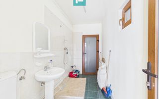 Spațiu central birou/locuință – Str. Primăriei - Poză 14