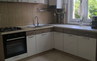 Apartament cu 3 camere in zona Semicentral ( Bodor Péter) - Poză 2