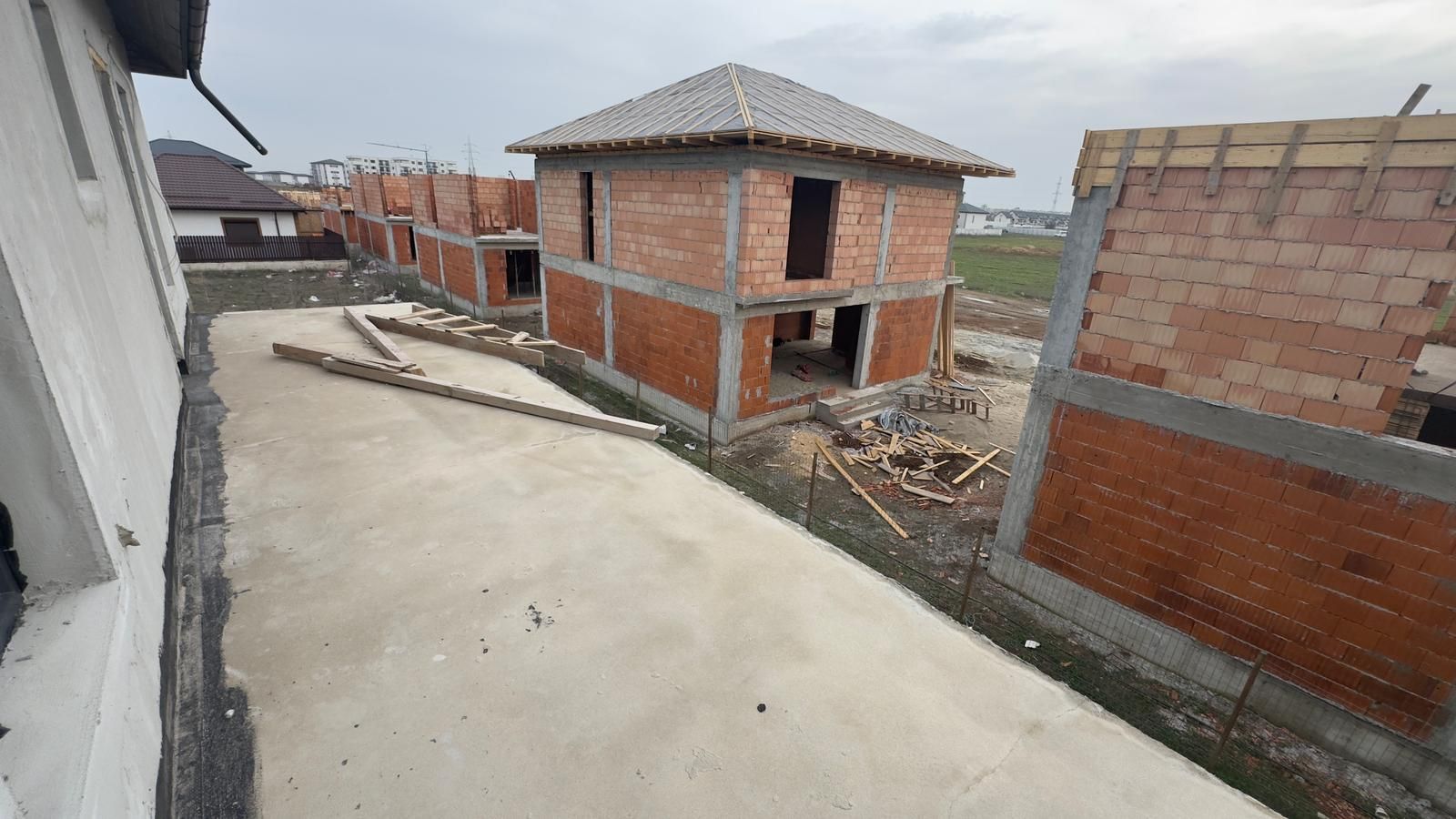 CASA SINGULARA, TOATE UTILITATILE, PREDARE LA CHEIE, COMISION 0% - Poză 8