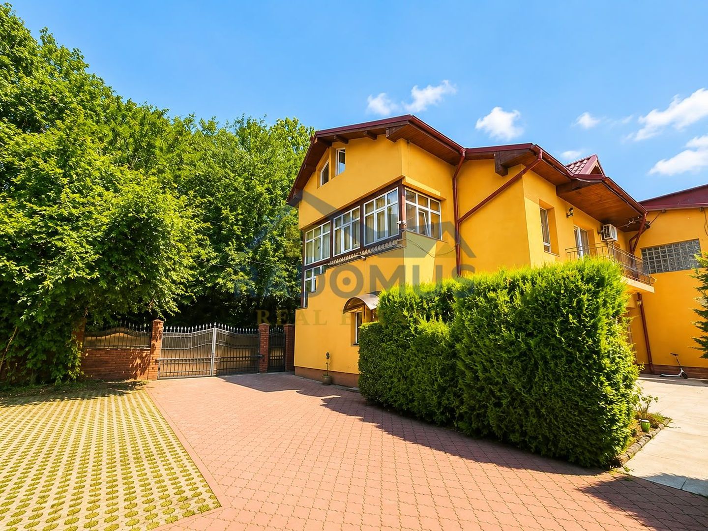 Proprietate Premium | 2 Case | Piscină | Teren 2.000 mp | Mobilată - Poză 13