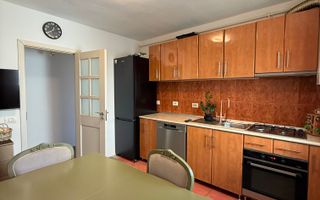 Apartament la cheie / etaj intermediar / Zona Eroilor - Poză 2