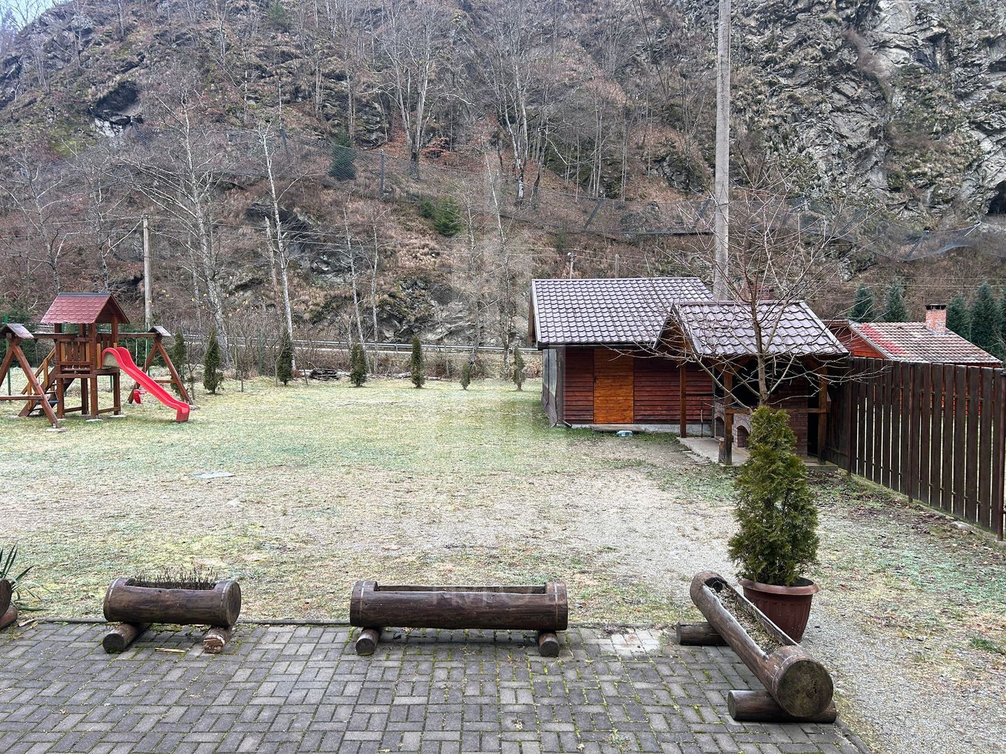 Casă de vacanță în Râu Sadului - Poză 16