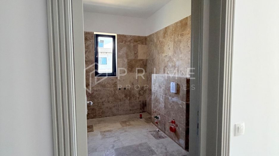 Vilă chalet modern cu perete panoramic de sticlă - Livezeni, Mureș - Poză 10