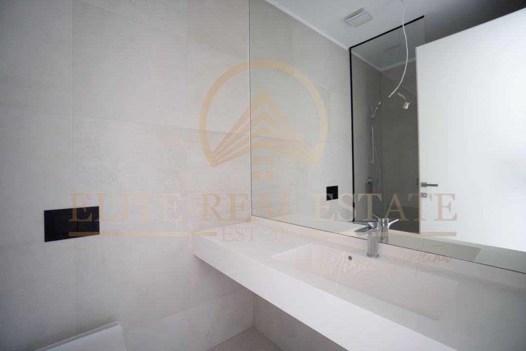 Stațiunea Mamaia - Vânzare apartament cu 2 camere cu terasa, primul rând la mare - Poză 9