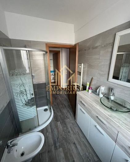 2 camere decomandate, parcare, Buna Ziua, zona Grand Hotel Italia - Poză 9