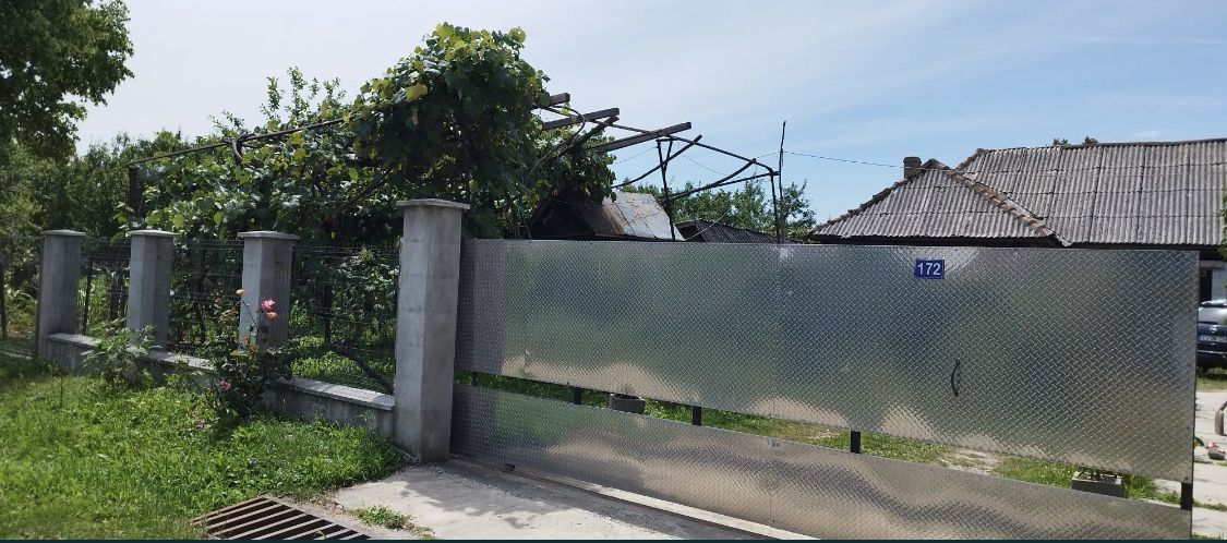 Casa si teren de vanzare - Poză 12