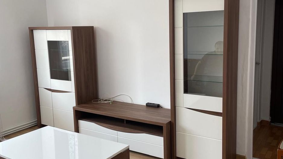 Apartament de inchiriat, 2 camere, 50mpu, mobilat, Lucian Blaga, Sebes - Poză 2