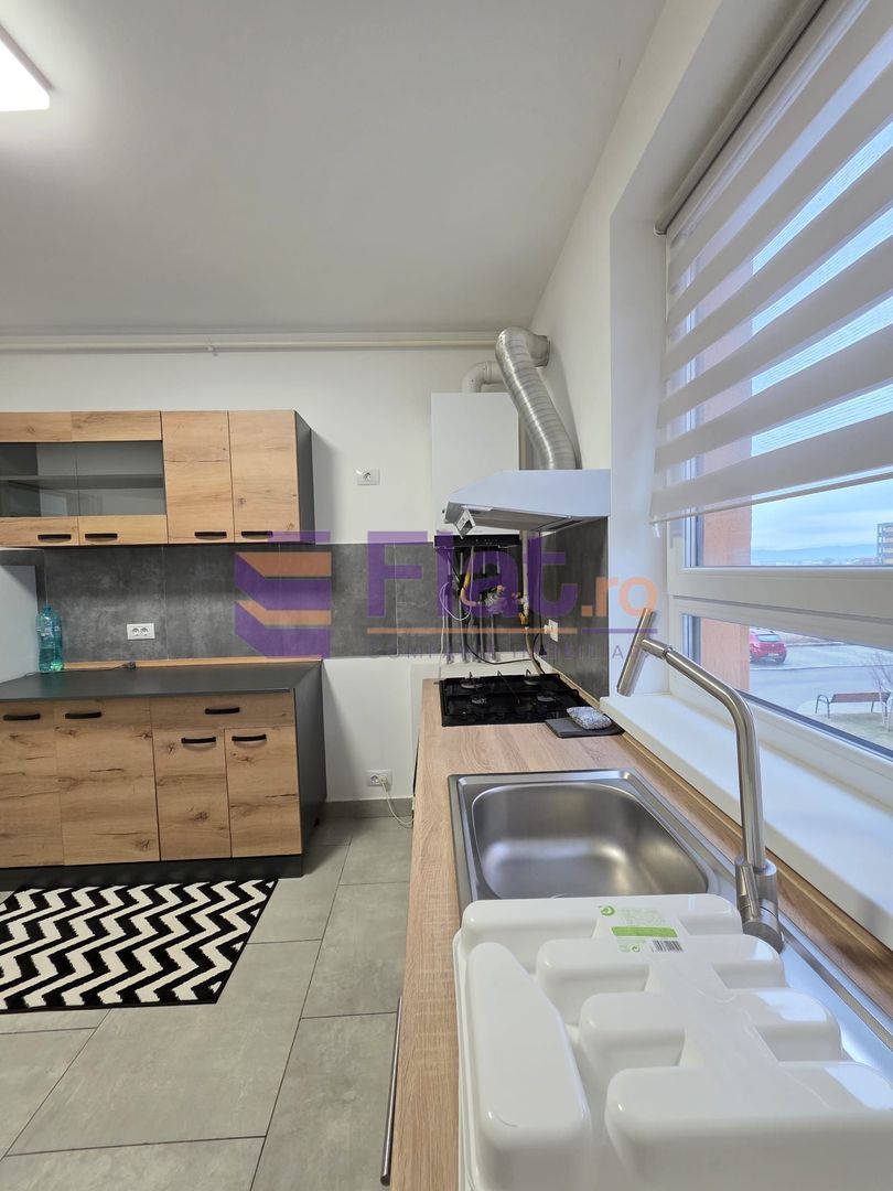 2 Camere Inchiriere zona Coresi - Poză 5