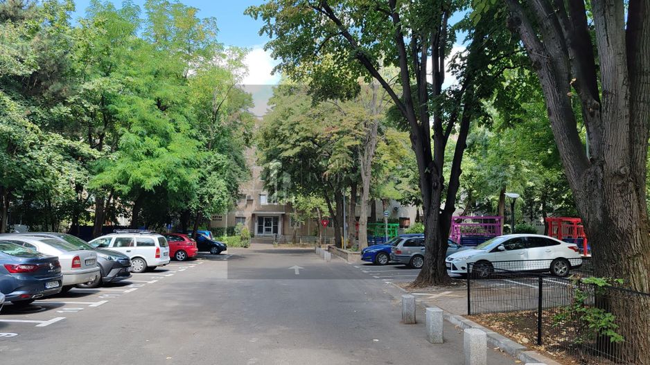 Apartament 3 camere, bloc 4 etaje, Berceni/str Dorohoi, curat - Poză 10