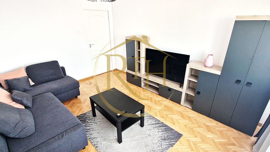 Inchiriez apartament modern cu 2 camere –zona Circumvalatiunii-Complex Favorit - Poză 2