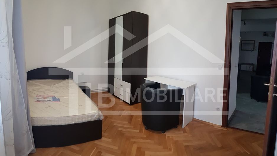 Apartament cu 4 camere, 75mp, Zona Semicentrala - Poză 6