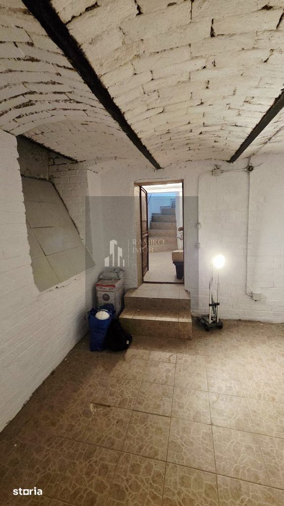 Vanzare 2 camere |  Vila | Renovat | Centrala | P-ta  Victoriei - Poză 16