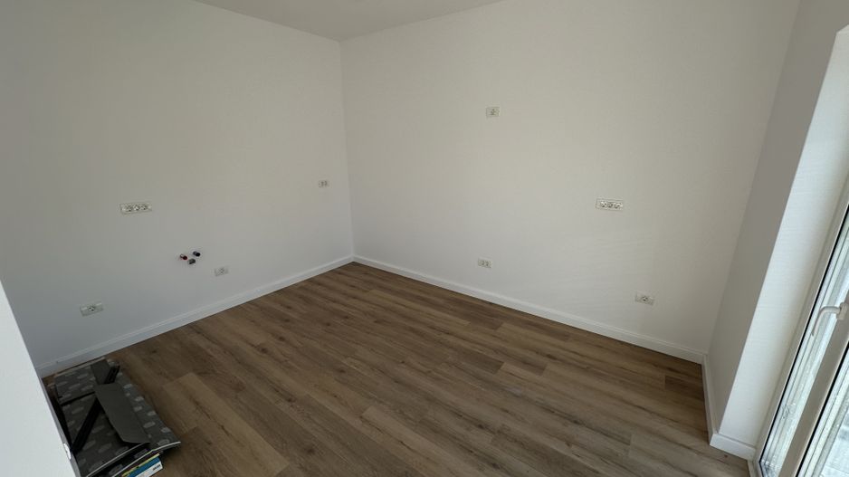 Duplex despartit prin spatiu tehnic - Poză 9