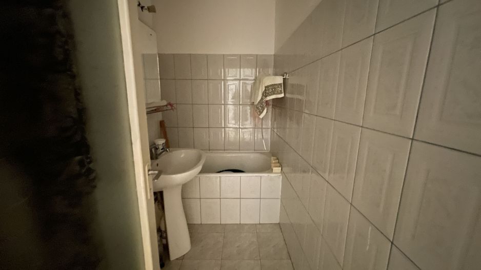 Apartament 1 camera ,etajul 1 -zona Aradului - Poză 15
