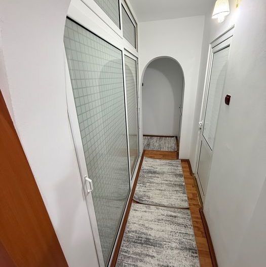 Apartament cu 2 camere in Bulevardul 1 Mai - Poză 6