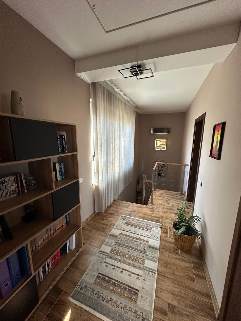 Duplex despărțit prin carpot - Poză 25