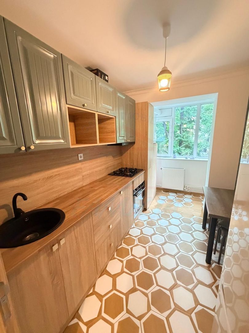 APARTAMENT CU 3 CAMERE DE ÎNCHIRIAT | MAZEPA 1 - Poză 1