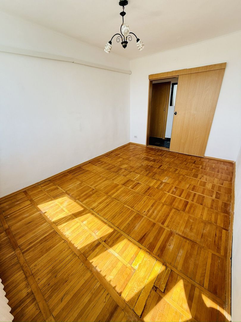 Calea Șagului | 3 camere | Decomandat | Bloc izolat | View superb - Poză 13