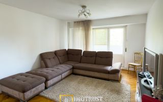 Apartament tip Samanta cu garaj de vânzare în zona Polivalentă - Poză 2