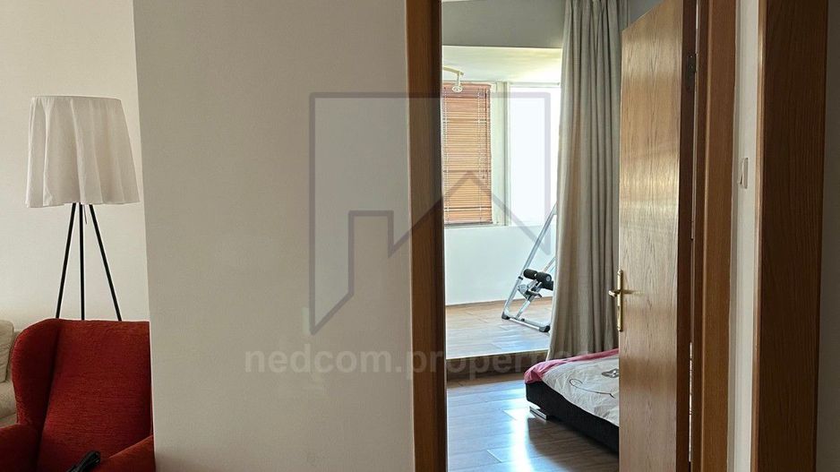 Vanzare apartament 2 camere - Piata Sfintii Voievozi - Poză 3