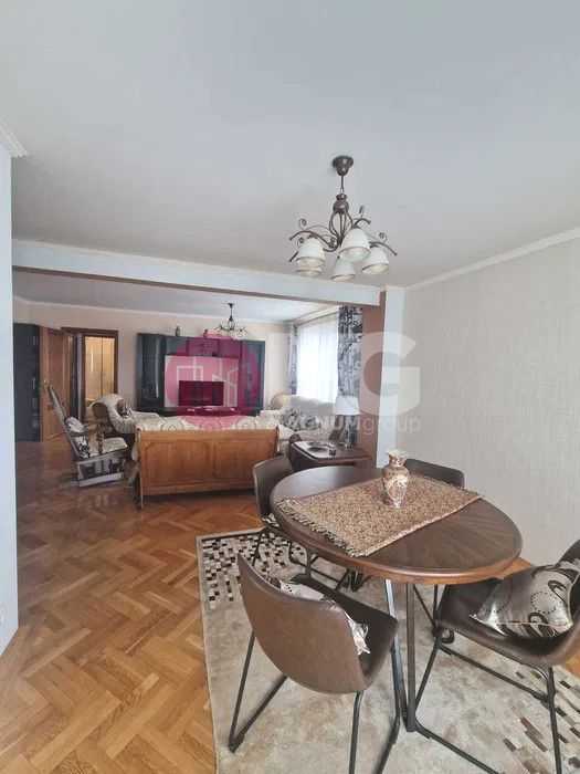 Apartament  cu 3 camere, zonă premium Decebal - Poză 4