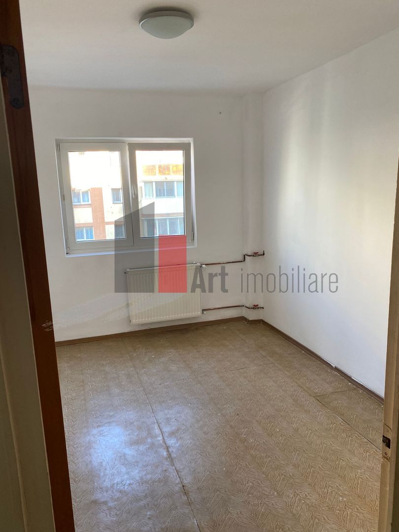Apartament 3 camere Gorjului - Poză 1