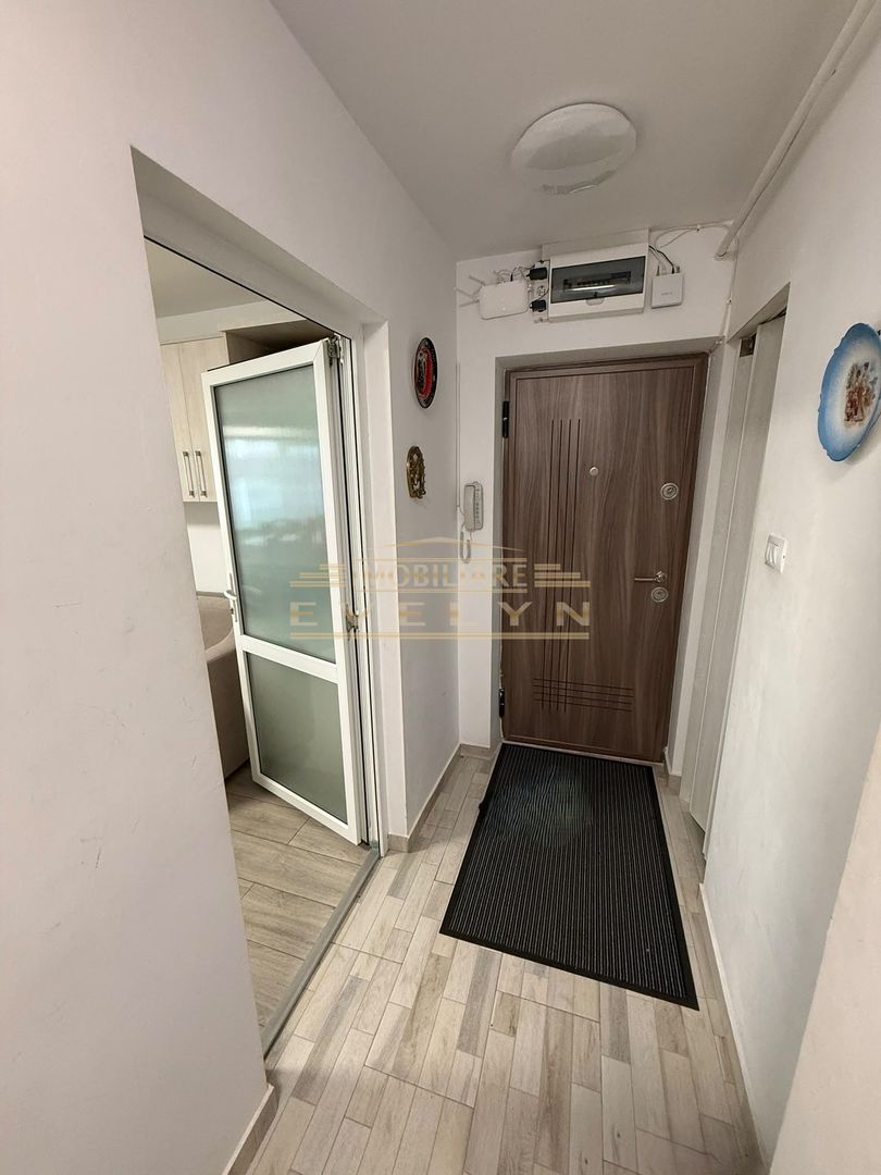 Apartament cu 3 camere, renovat integral, mobilat și utilat - Poză 6