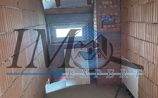 Casa de vanzare la rosu in Micesti - Poză 3