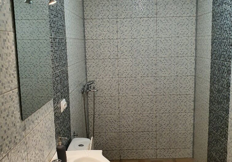 Inchiriere casa  6 camere 3 bai curte libera 180mp, zona Crangasi - Poză 6