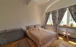 Apartament cu 2 camere de închiriat Ultracentral - Poză 1
