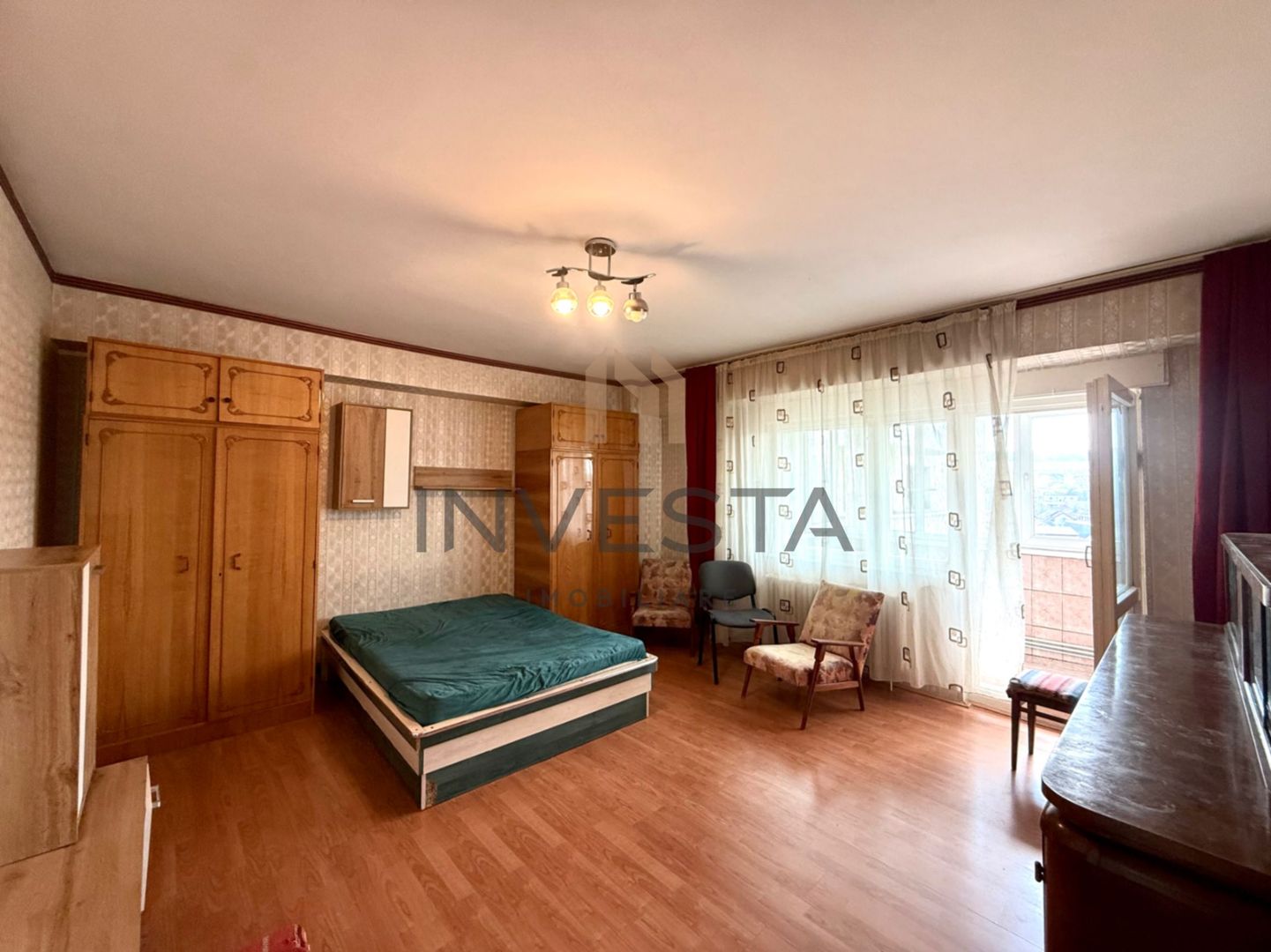Apartament cu 2 camere decomandate pe Titulescu! - Poză 1