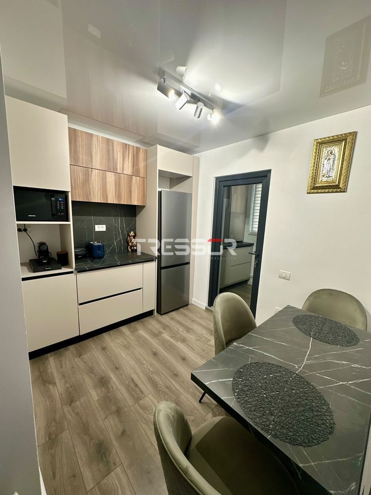 Apartament 3 camere, renovat / mobilat, Poarta 6, Faleza Sud - Poză 3