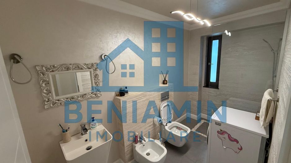 Vila ultramoderna Consul cu piscina si design impresionant - Poză 15