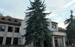 Clădire fost sediu BCR, 2.335 mp, P+2E | 0% comision - Poză 4