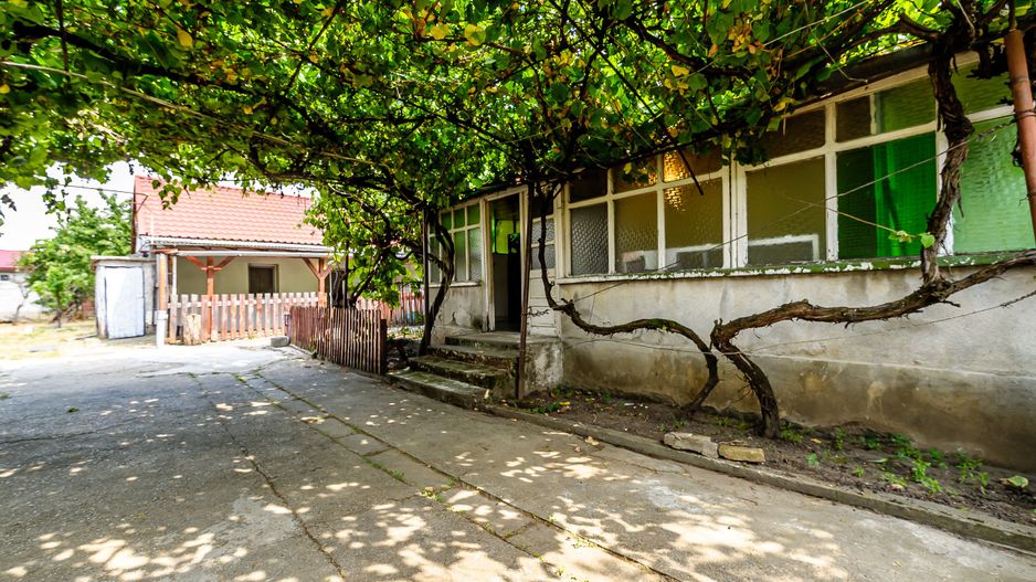 Rezervat Două case în aceeași curte cartier Bujac, 343 mp teren - Poză 9