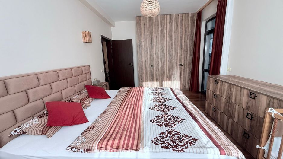 APARTAMENT DE LUX 3 CAMERE & LOC DE PARCARE BLOC 2015 MOBILAT SI UTILAT - Poză 1