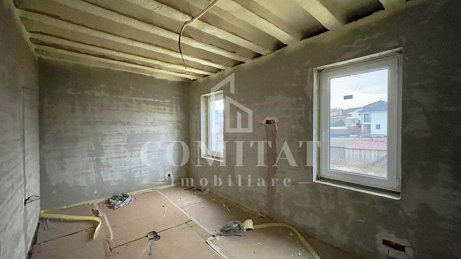 Casa individuala cu teren generos, retrasă de la trafic - Poză 10