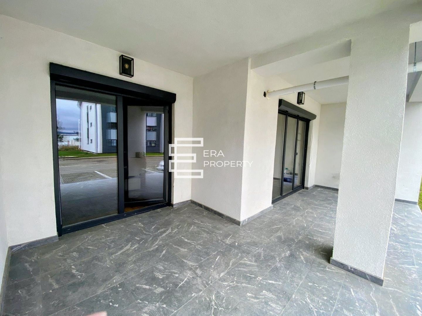 Apartament modern în DaVinci Homes – design industrial & finisaje premium - Poză 11