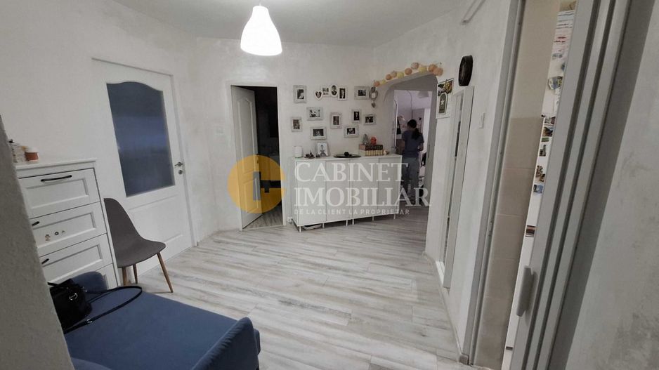 3 camere - DECOMANDAT - etaj intermediat - 75mp - Poză 5