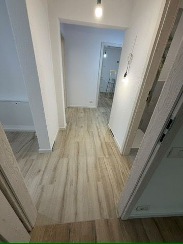 Dâmbovița| 3 camere | 2 băi | Boxa | Complet renovat | Încălzire în pardoseală - Poză 7